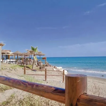Golden Hour Beachfront Apartamento *